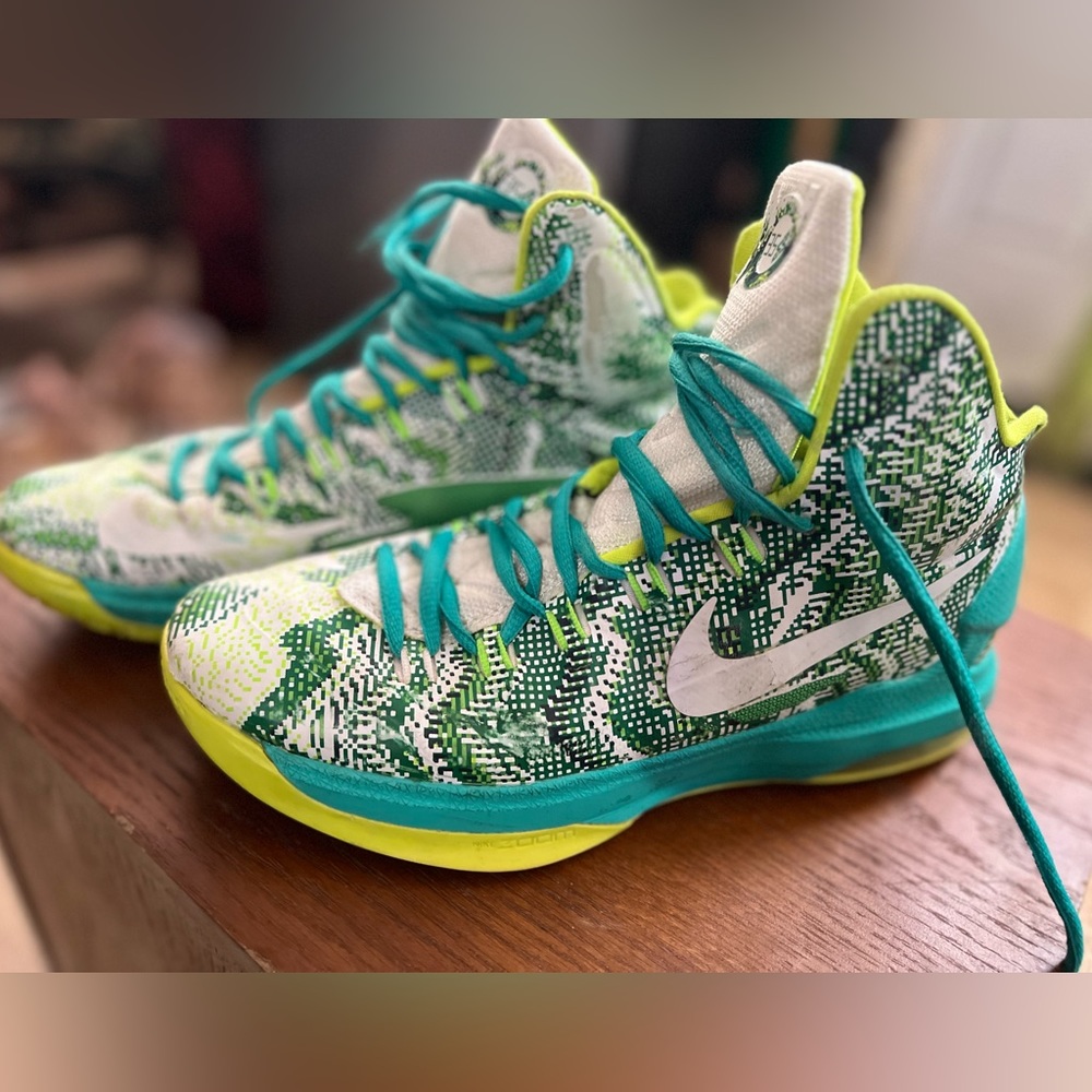 KD Basketball shoe Sz8